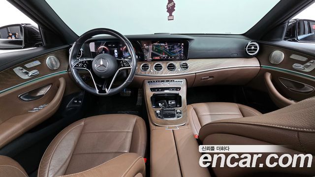 Mercedes-Benz E-Class E300e 4MATIC Exclusive