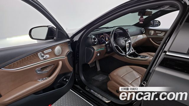Mercedes-Benz E-Class E300e 4MATIC Exclusive