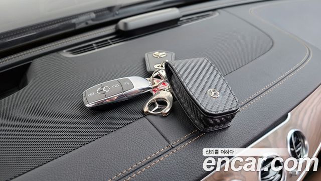 Mercedes-Benz E-Class E300e 4MATIC Exclusive