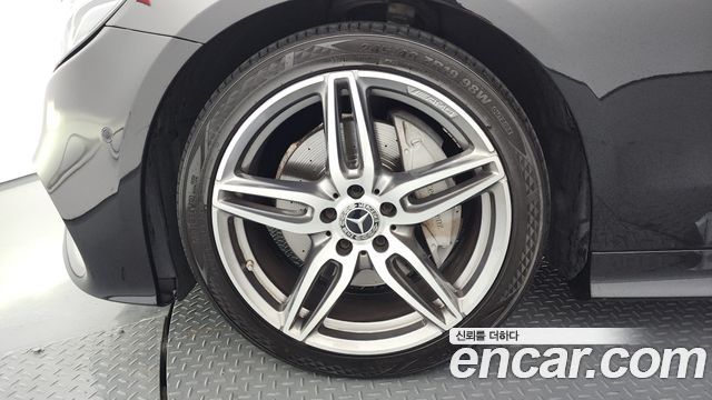 Mercedes-Benz E-Class E220d Cabriolet