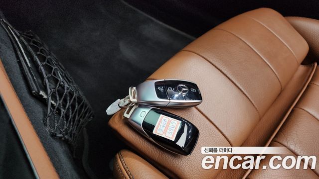 Mercedes-Benz E-Class E220d Cabriolet