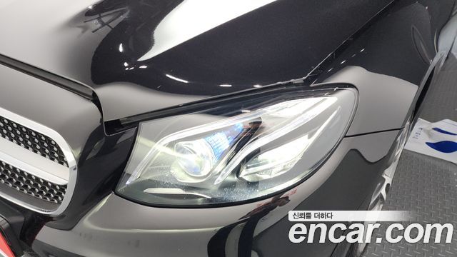 Mercedes-Benz E-Class E220d Cabriolet
