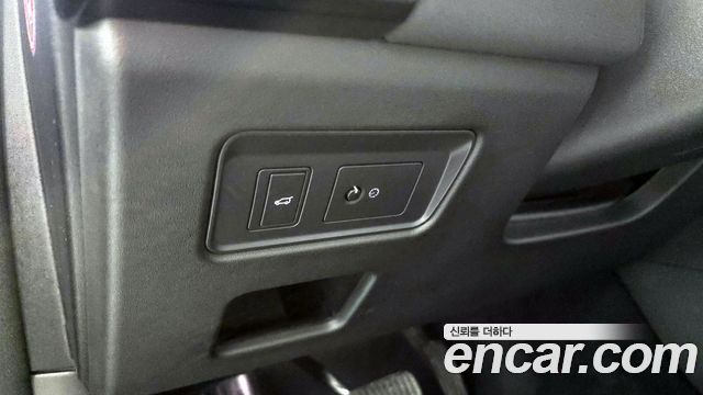 Land Rover Discovery 2.0 SD4 SE