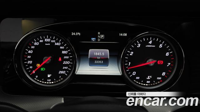 Mercedes-Benz E-Class E200 Avantgarde