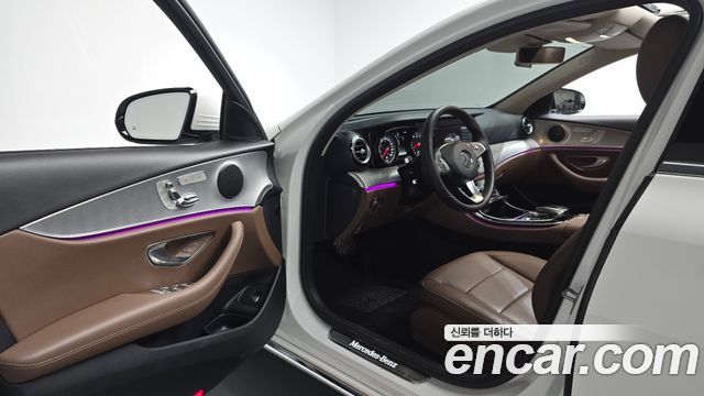 Mercedes-Benz E-Class E200 Avantgarde