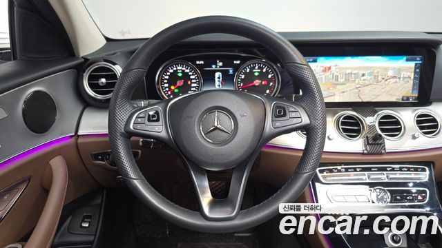 Mercedes-Benz E-Class E200 Avantgarde
