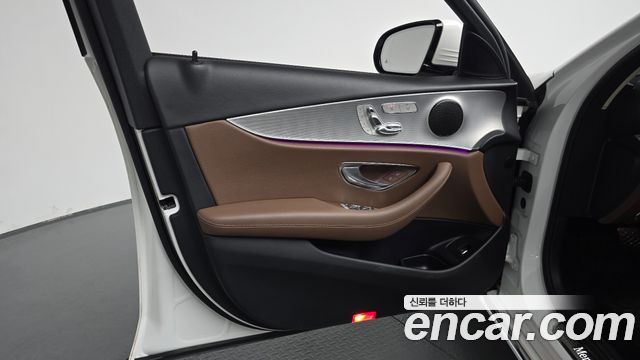 Mercedes-Benz E-Class E200 Avantgarde