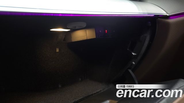 Mercedes-Benz E-Class E200 Avantgarde