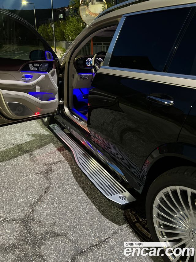 Mercedes-Benz GLS-Class Maybach GLS600 4MATIC Manufakur