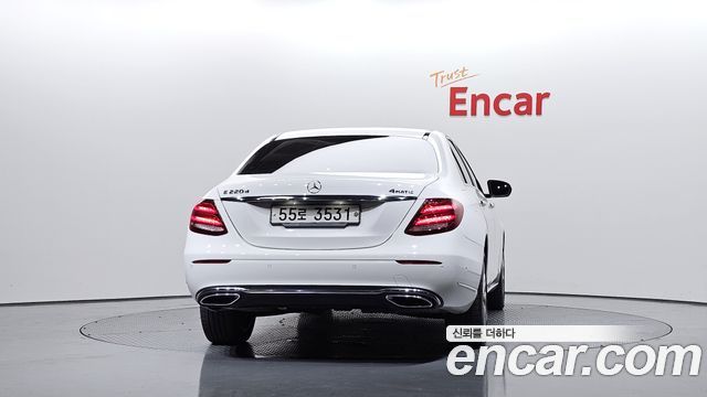Mercedes-Benz E-Class E220d 4MATIC Exclusive