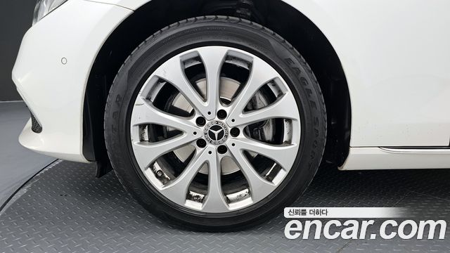 Mercedes-Benz E-Class E220d 4MATIC Exclusive