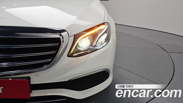 Mercedes-Benz E-Class E220d 4MATIC Exclusive