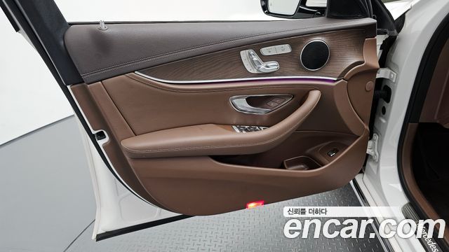 Mercedes-Benz E-Class E220d 4MATIC Exclusive