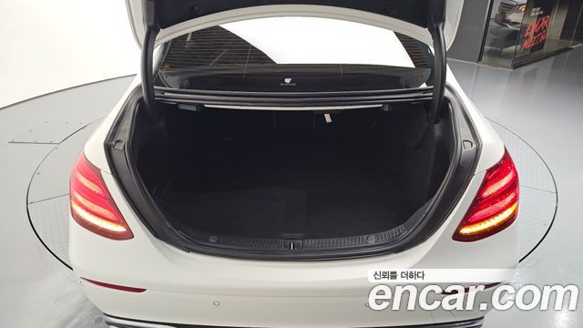 Mercedes-Benz E-Class E220d 4MATIC Exclusive
