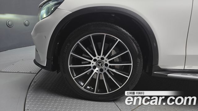 Mercedes-Benz GLC-Class GLC220 d 4MATIC Premium Coupe