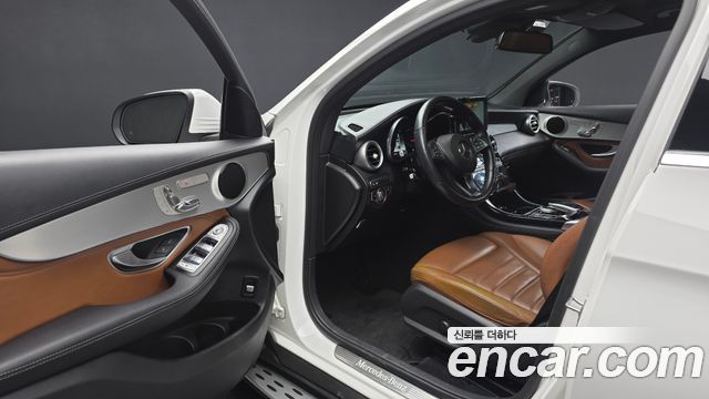 Mercedes-Benz GLC-Class GLC220 d 4MATIC Premium Coupe
