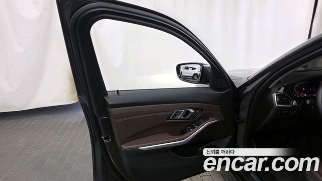 BMW 3-Series 320d xDrive Luxury