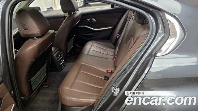 BMW 3-Series 320d xDrive Luxury