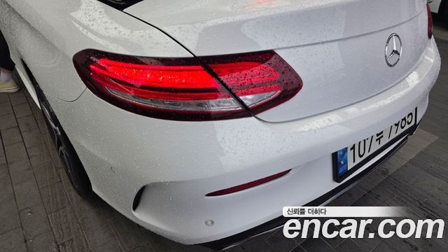 Mercedes-Benz C-Class C200 Cabriolet