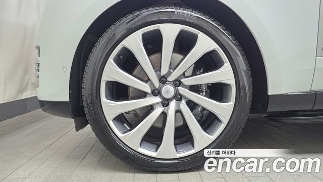 Land Rover Range Rover P530 Autobiography Long Wheel Base