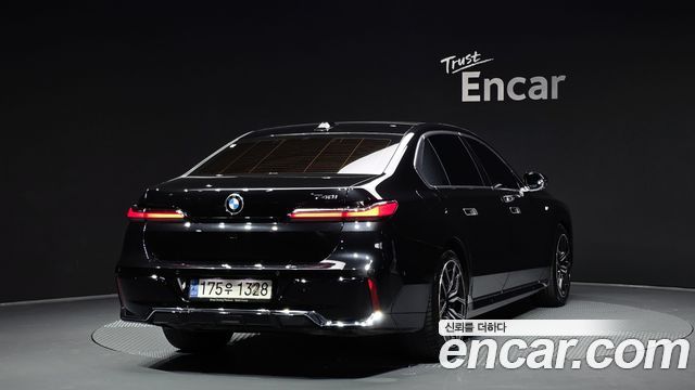 BMW 7-Series 740i sDrive M Sport