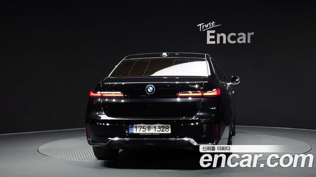 BMW 7-Series 740i sDrive M Sport
