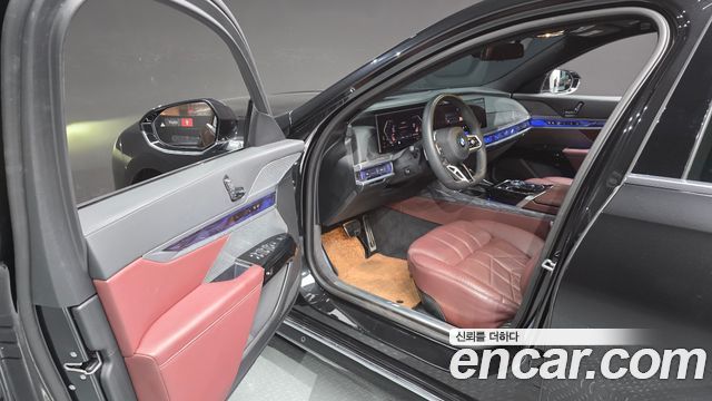 BMW 7-Series 740i sDrive M Sport