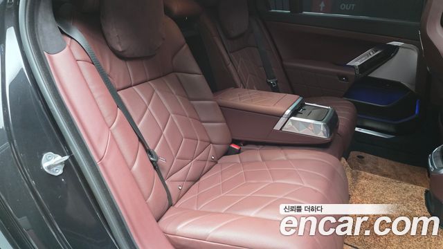 BMW 7-Series 740i sDrive M Sport