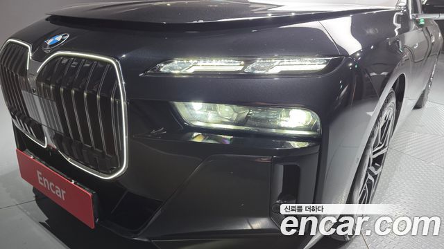 BMW 7-Series 740i sDrive M Sport