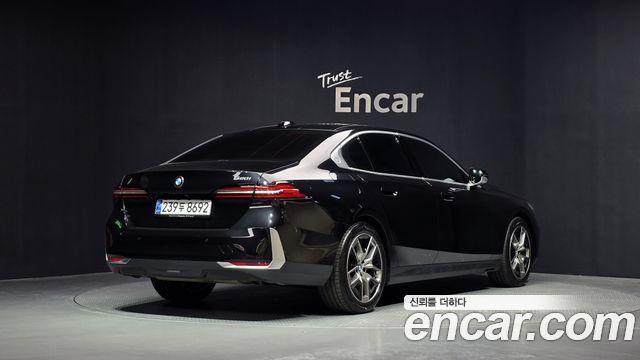 BMW 5-Series 520i