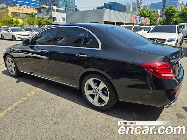 Mercedes-Benz E-Class E200 Avantgarde