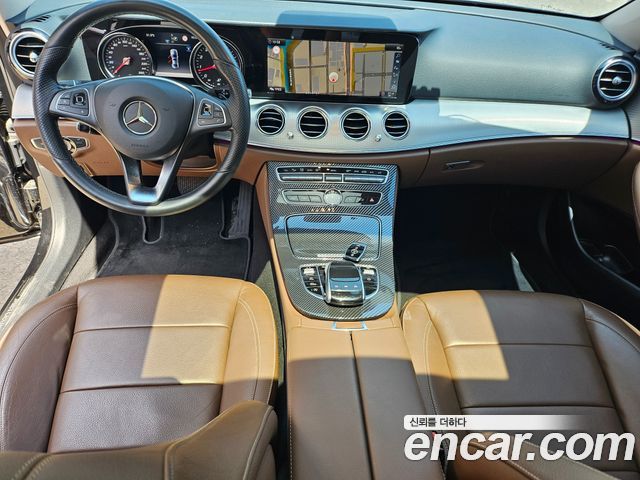 Mercedes-Benz E-Class E200 Avantgarde