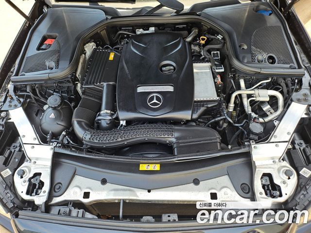 Mercedes-Benz E-Class E200 Avantgarde