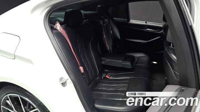 BMW 5-Series 530i M Sport Package