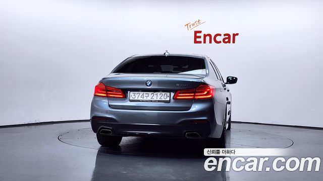 BMW 5-Series 530i M Sport Package Plus