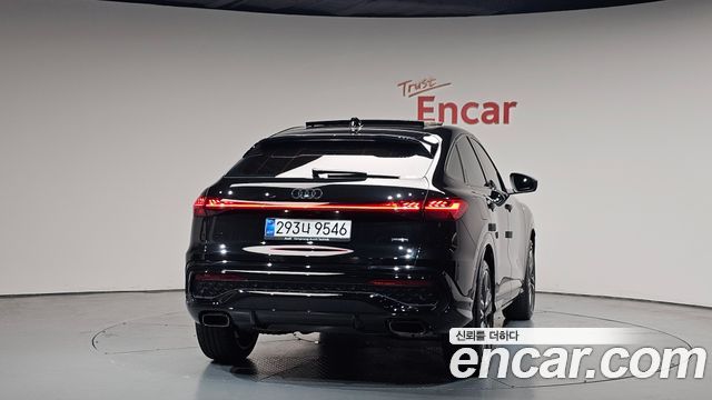 Audi Q5 45 TFSI Quattro S Line Black Edition Sport Back