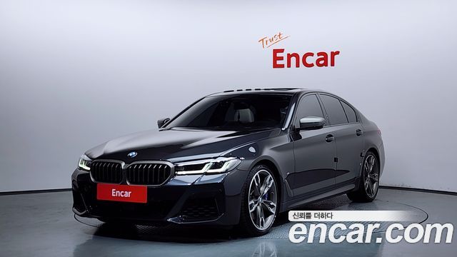 BMW 5-Series M550i xDrive