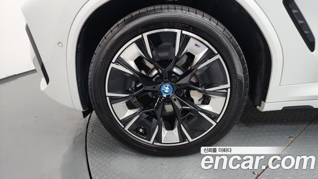BMW iX3 M Sports