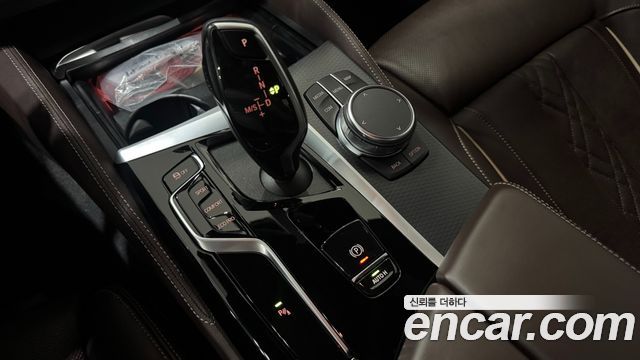 BMW 5-Series 523d M Sport