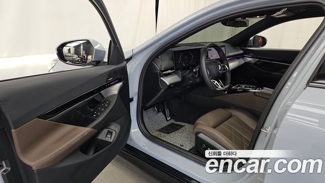 BMW 5-Series 520i M Sport