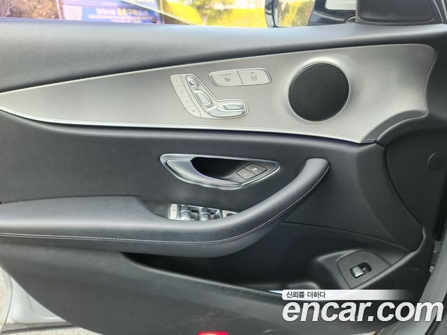 Mercedes-Benz E-Class E200 Avantgarde
