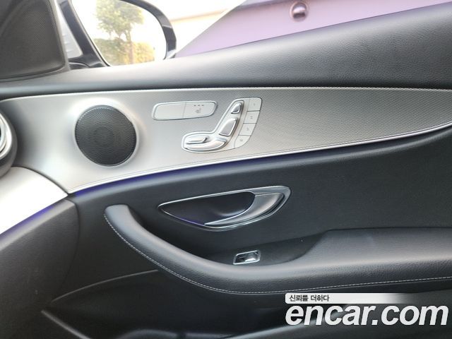 Mercedes-Benz E-Class E200 Avantgarde
