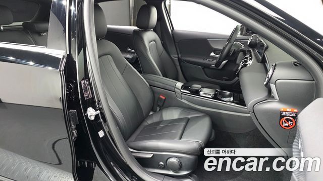 Mercedes-Benz A-Class A220 Hatchback
