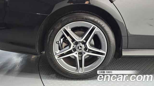 Mercedes-Benz E-Class E250 AMG Line