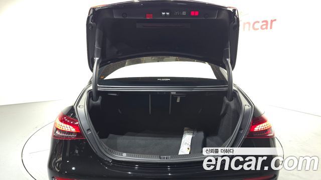 Mercedes-Benz E-Class E250 AMG Line