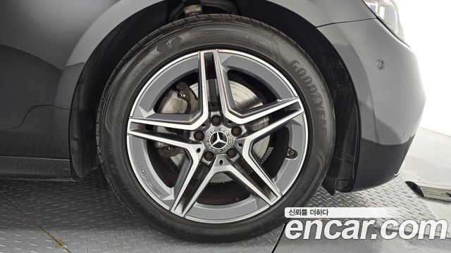 Mercedes-Benz E-Class E250 AMG Line