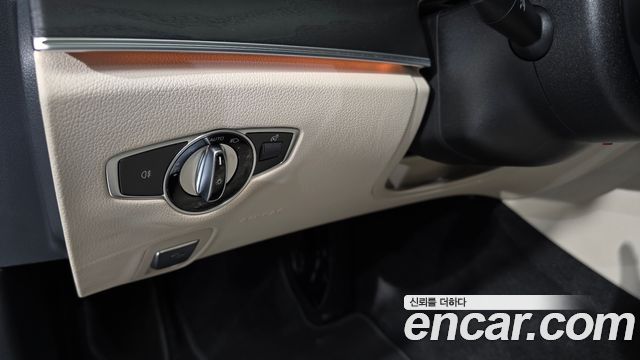 Mercedes-Benz E-Class E250 AMG Line