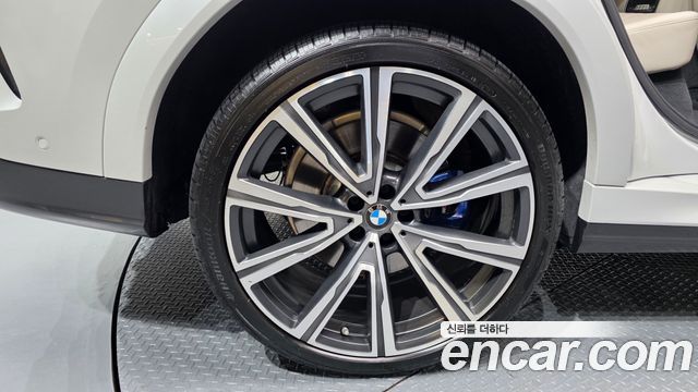 BMW X6 xDrive40i M Sports Online Exclusive Edition