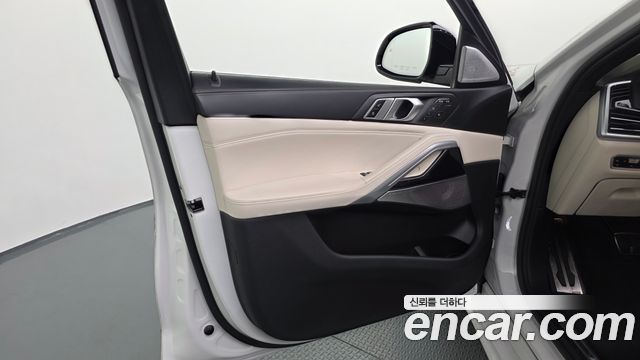 BMW X6 xDrive40i M Sports Online Exclusive Edition