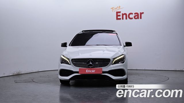 Mercedes-Benz CLA-Class CLA250 4MATIC AMG Line